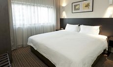 Melbourne accommodation: Causeway 353 Hotel