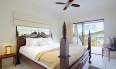 Airlie Beach accommodation: At Waterfront Whitsunday Retreat - Adults Only