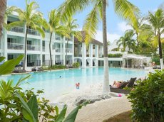 Port Douglas accommodation: Beach Club Port Douglas 3 Bedroom Luxury Apartment