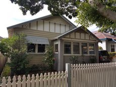 Newcastle accommodation: Newcastle Executive Homes - Cooks Hill Cottage