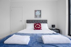 Melbourne accommodation: Captivating large 4BR@Narre Warren