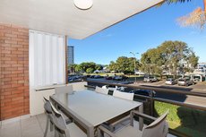 Mooloolaba accommodation: Riverview II 3 - 2 BDRM Apt in the Heart of Mooloolaba