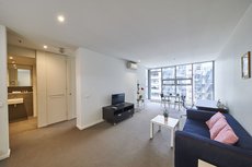 Melbourne accommodation: Convenient & Modern 1 Bed Apartment Docklands