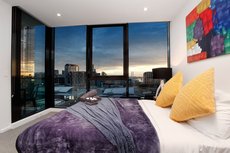 Melbourne accommodation: StayCentral on Lonsdale