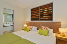 Port Douglas accommodation: Villa One on Murphy - Luxury Holiday Villa