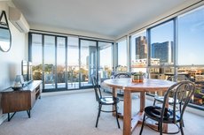 Melbourne accommodation: Poplar Apartments