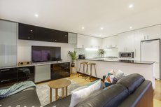 Melbourne accommodation: Tranquil Townhouse in Port Melbourne