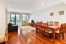 Melbourne accommodation: Boutique Stays - River Boulevard Richmond Apartment