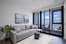 Melbourne accommodation: Skyline seaview 2BR with CARPARK&POOL&GYM@Crown