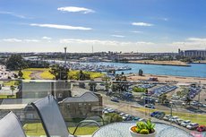 Newcastle accommodation: Astra Apartments Newcastle West