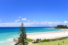 Gold Coast accommodation: Kirra Hill Coolangatta Renovated Apt w Beach Views
