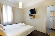 Sydney accommodation: Neutral Bay Lodge