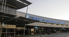 Perth accommodation: 1 Bdrm Close Airport/Shops Wifi Netflix Parking