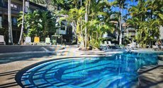 Noosa Heads accommodation: Noosa Beach Apartment on HASTING ST French quarter resort Noosa Heads