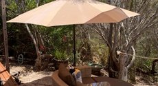 Emu Bay accommodation: Rumah Pantai