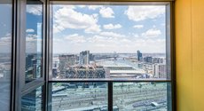 Melbourne accommodation: On Top of the World 1BD Melb CBD