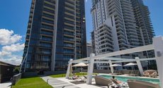 Gold Coast accommodation: HomePlus Premier Apartments at 2663 Gold Coast Hwy Broadbeach
