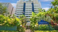 Cairns accommodation: Cairns Ocean View Apartment