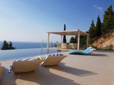 Okeanos Luxury Villas