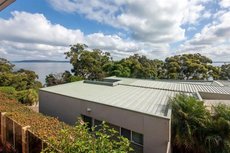 Nelson Bay accommodation: Moy at Nelson Bay 2/30 Thurlow Avenue