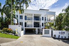 Cairns accommodation: Elysium Sea Temple Apartments