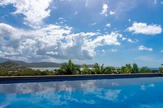 Airlie Beach accommodation: Viewpoint Holiday Home - Cannonvale