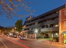Adelaide accommodation: Adelaide Meridien Hotel & Apartments