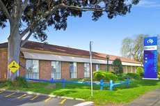Melbourne accommodation: Frankston Holiday Park and Sandhurst Motel