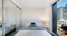 Melbourne accommodation: A Cozy & Stylish Suite Near Melbourne Central