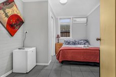 Melbourne accommodation: Newport Homestay & Lodge - The Lodge