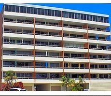 Gold Coast accommodation: Park Towers Holiday Units