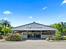 Bowen accommodation: Queens Beach Tourist Village