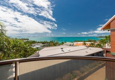 Airlie Beach accommodation: Absolute Airlie
