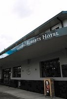 Newcastle accommodation: General Roberts Hotel