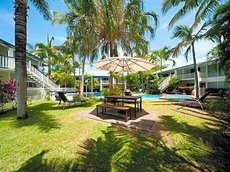 Airlie Beach accommodation: Mango House Resort