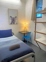 Gold Coast accommodation: Coolangatta YHA