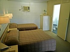 Cairns accommodation: Cairns Motor Inn