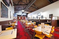 Rockhampton accommodation: Glenmore Tavern