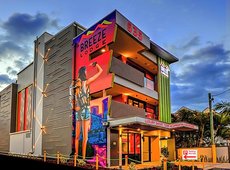 Brisbane accommodation: Breeze Lodge