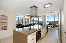 Townsville accommodation: Direct Hotels - Dalgety Apartments