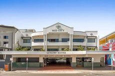 Cairns accommodation: Mid City Luxury Suites