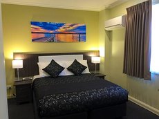 Melbourne accommodation: Park Squire Motor Inn & Serviced Apartments