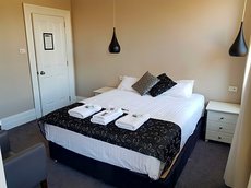 Newcastle accommodation: Grand Hotel Newcastle