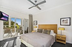 Noosa Heads accommodation: The Lookout Resort Noosa