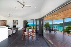 Airlie Beach accommodation: Casa Del Mar- House of the sea