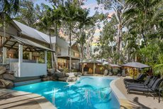 Cairns accommodation: Paradise On The Beach Resort Palm Cove