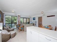 Nelson Bay accommodation: 54 'Bay Parklands' 2 Gowrie Avenue - Air Con Pool Tennis Court Child Friendly