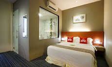ZEN Rooms Changi Village