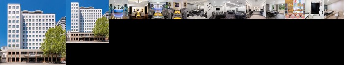 Radisson on Flagstaff Gardens