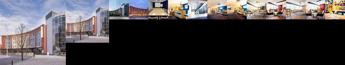 Holiday Inn Express Portsmouth Gunwharf Quays